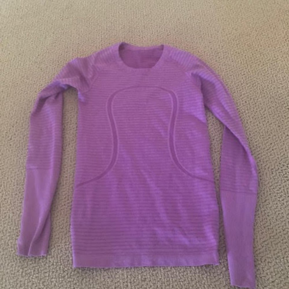 Lululemon Swiftly top